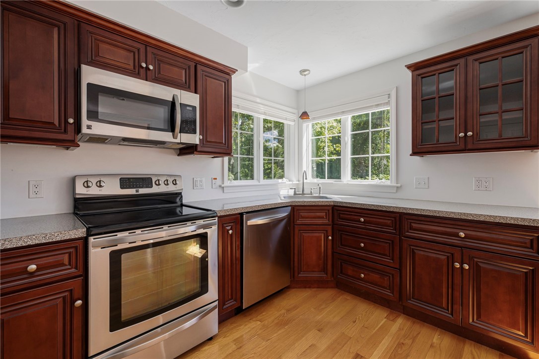 9 Spring Street Jamestown, RI 02835 - Photo 20 of 47