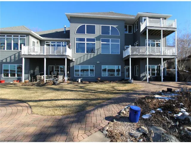 $1,547,000 | 19699 623rd Avenue, Litchfield, MN 55355