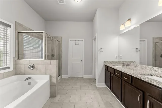 $519,500 | 6619 Blue Cove Drive, Flowery Branch, GA 30542