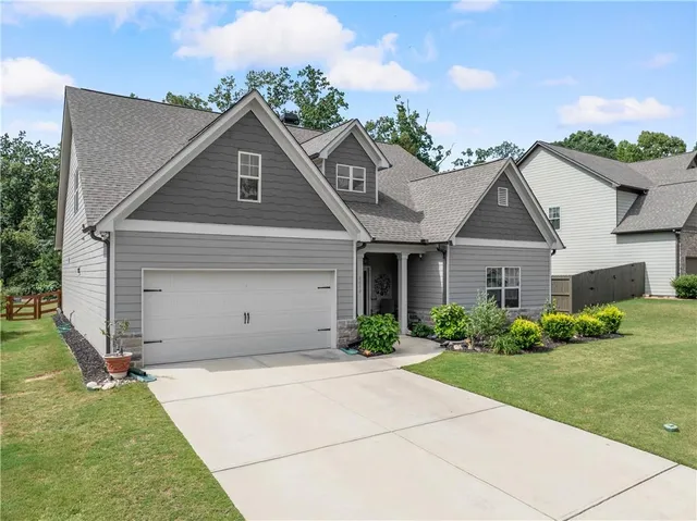 $519,500 | 6619 Blue Cove Drive, Flowery Branch, GA 30542