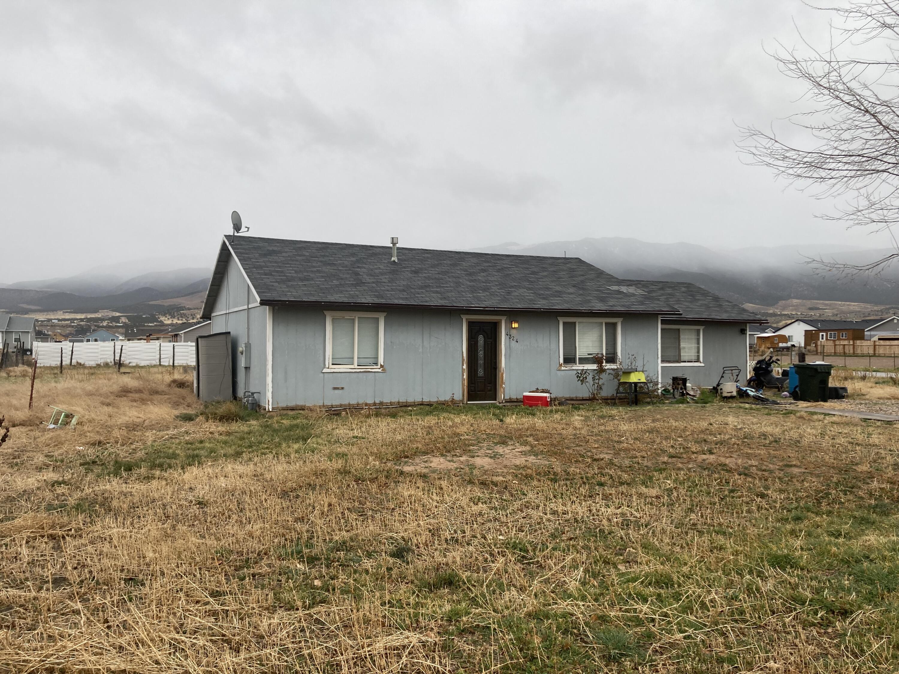 4324 Maple Lane Enoch, UT 84721 - Photo 1 of 1 IMG_0424