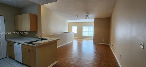 $1,550 | 10300 Fox Trail Road South, Unit 810, Royal Palm Beach, FL 33411