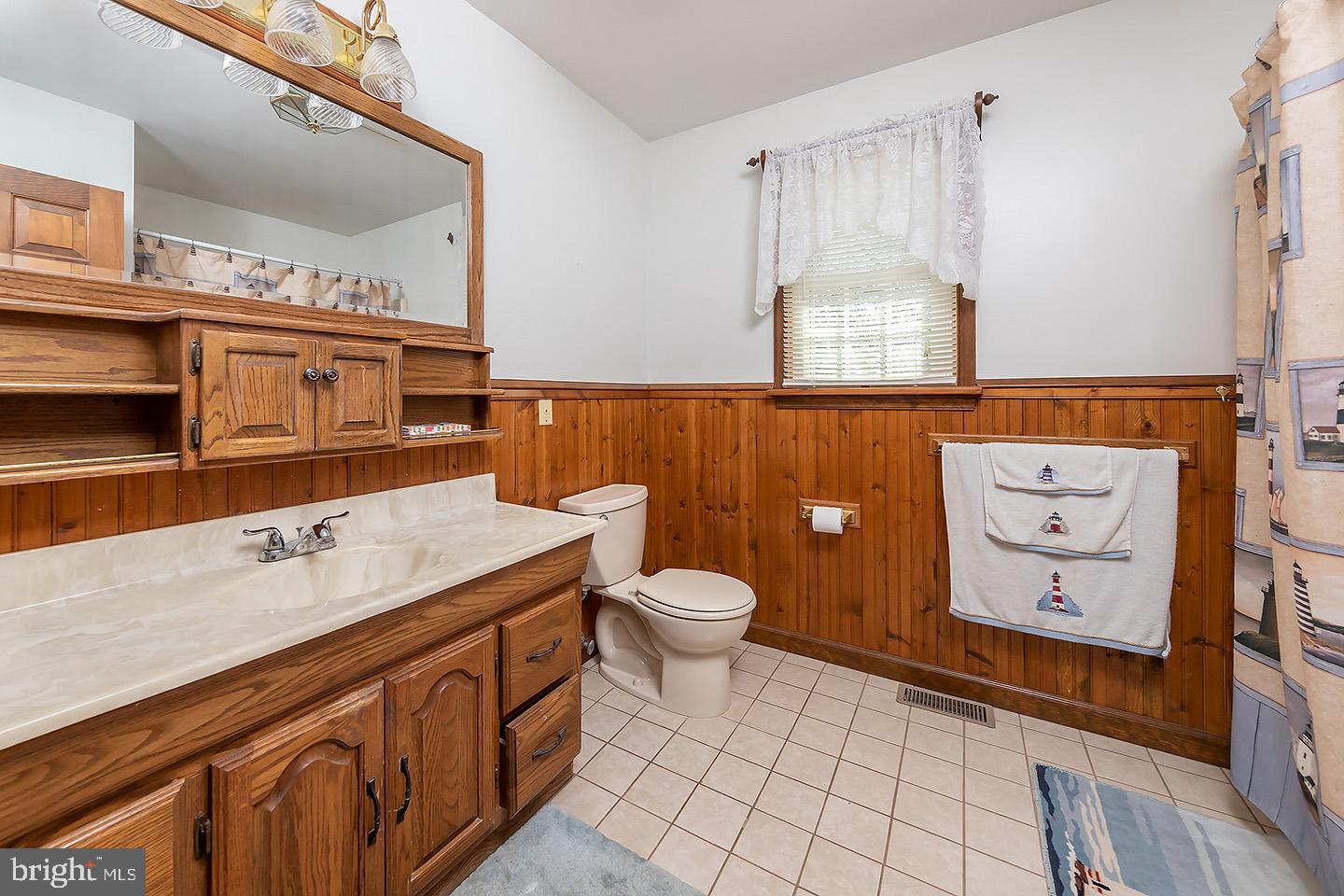 560 Tomlin Road Gibbstown, NJ 08027 - Photo 22 of 25 Hall bathroom
