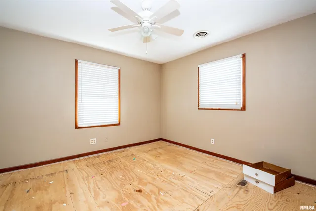 $99,900 | 16426 North Lakeview Street, Chillicothe, IL 61523