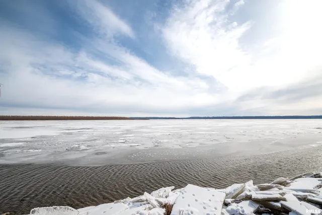 $99,900 | 16426 North Lakeview Street, Chillicothe, IL 61523