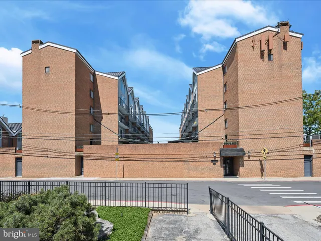 $3,150 | 312 Severn Avenue, Unit E308, Annapolis, MD 21403