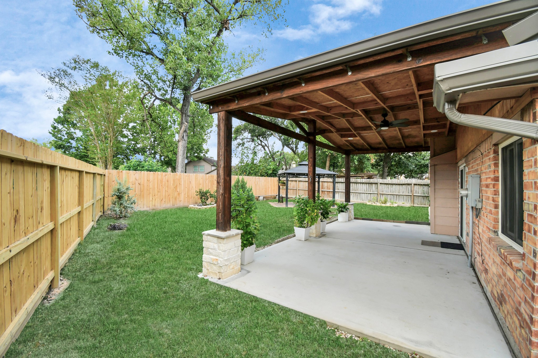 10219 Trading Post Drive Houston, TX 77064 - Photo 35 of 39 a view of a backyard with wooden fence