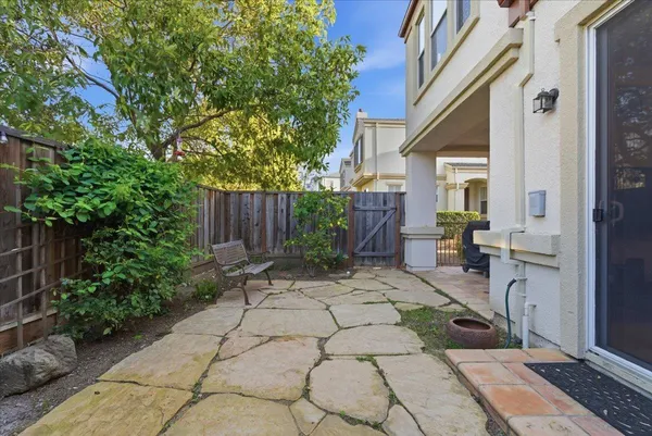 $1,075,000 | 863 Brea Lane, San Jose, CA 95138