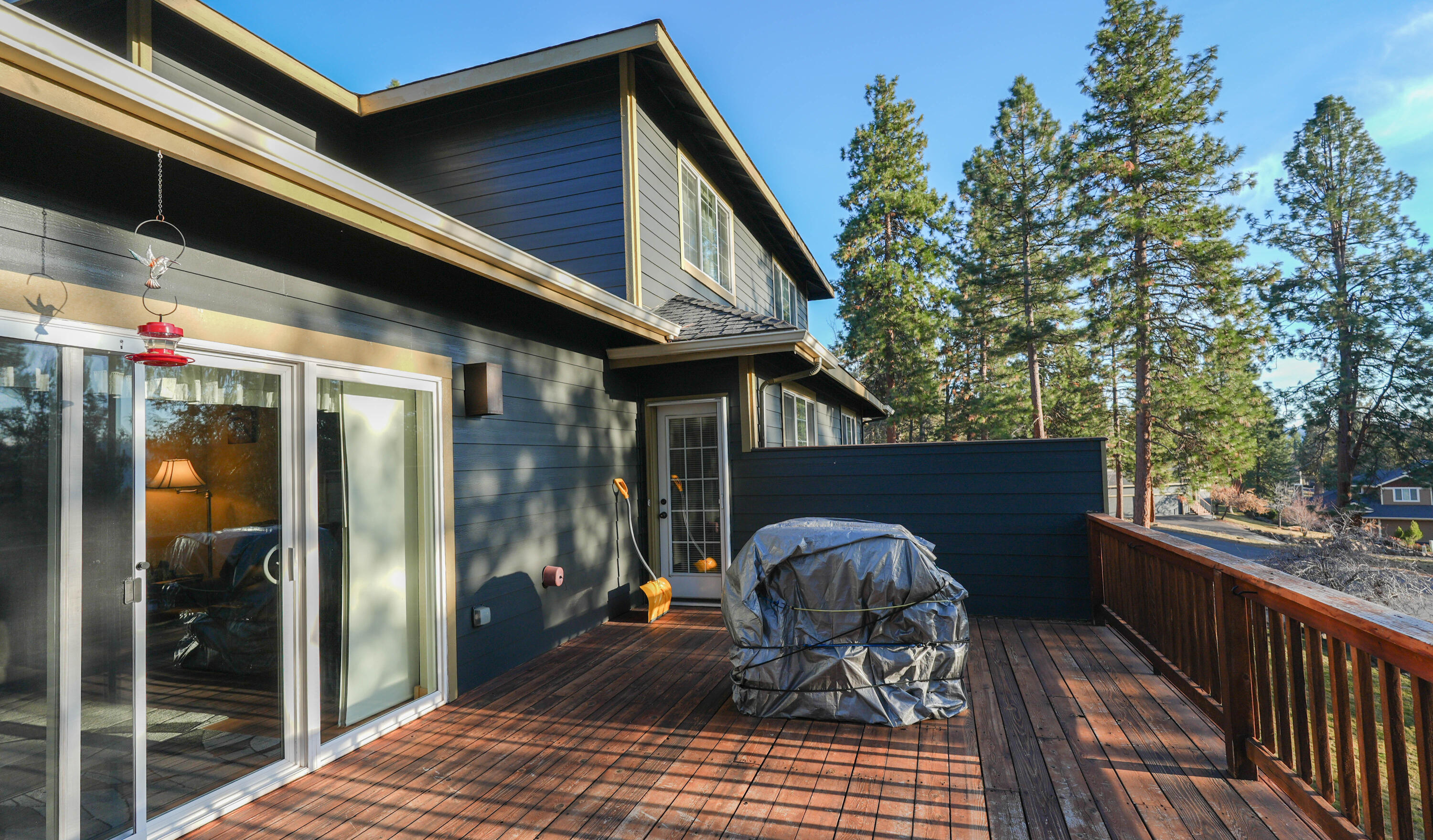 5028 Sora Loop Klamath Falls, OR 97601 - Photo 61 of 62 a view of a balcony with furniture