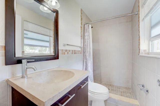 $6,250 | 2220 Northeast 41st Street, Lighthouse Point, FL 33064