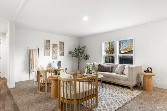 $175,000 | 301 East 45th Street, Unit 6, Garden City, ID 83714