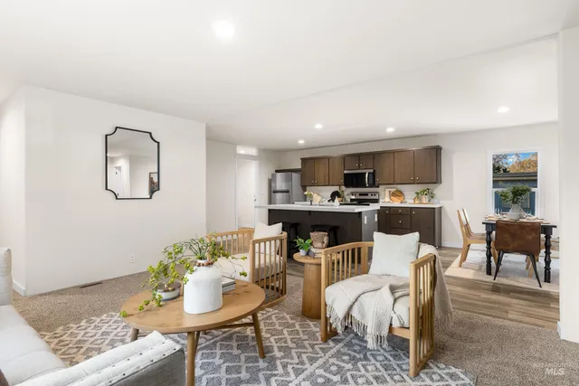 $175,000 | 301 East 45th Street, Unit 6, Garden City, ID 83714