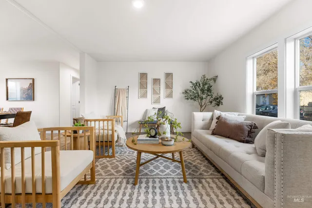 $175,000 | 301 East 45th Street, Unit 6, Garden City, ID 83714