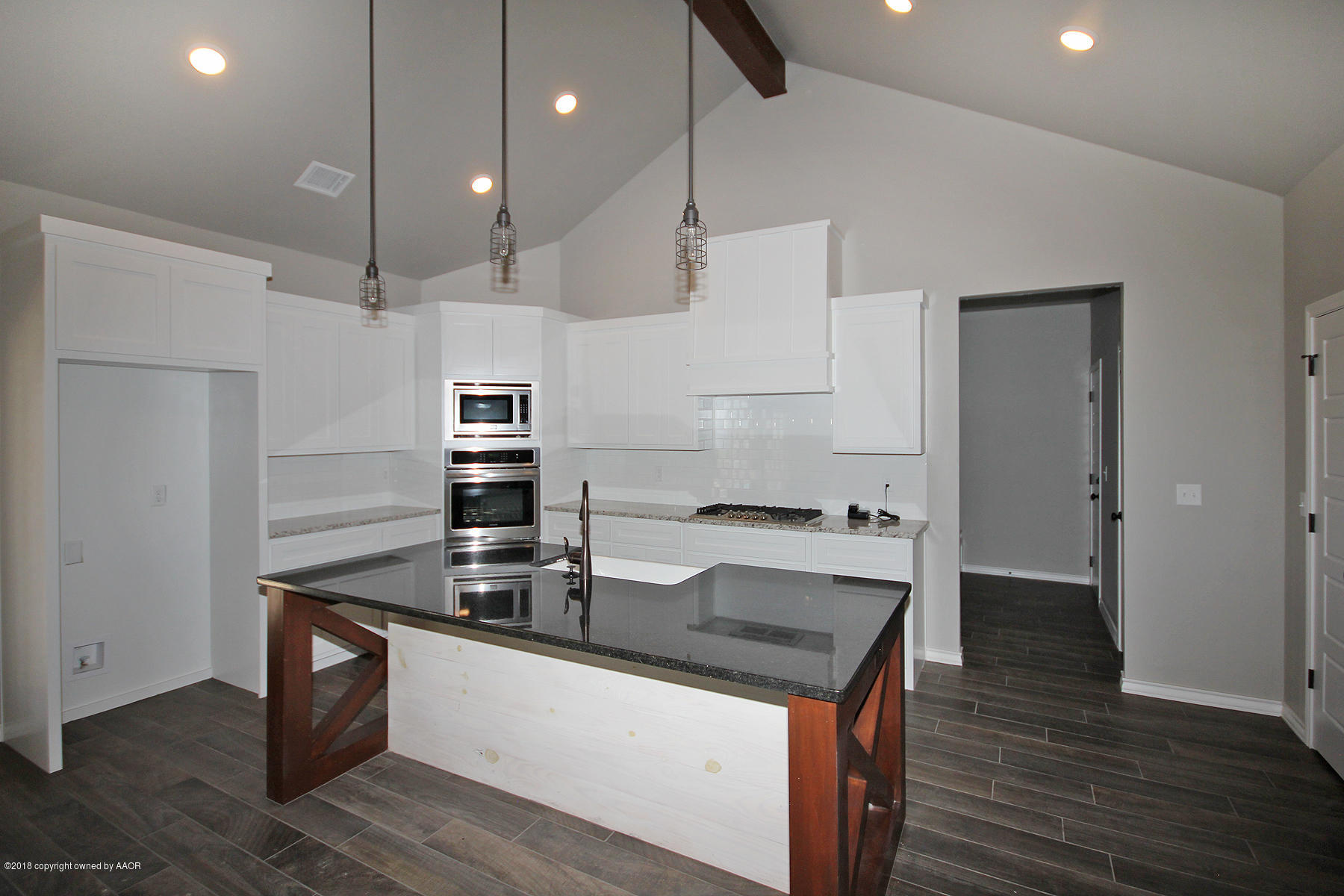18601 Willow Way Road Bushland, TX 79124 - Photo 8 of 36 Kitchen