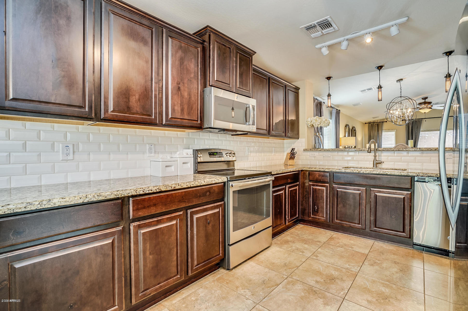 2151 East Stacey Road Gilbert, AZ 85298 - Photo 2 of 36 Kitchen