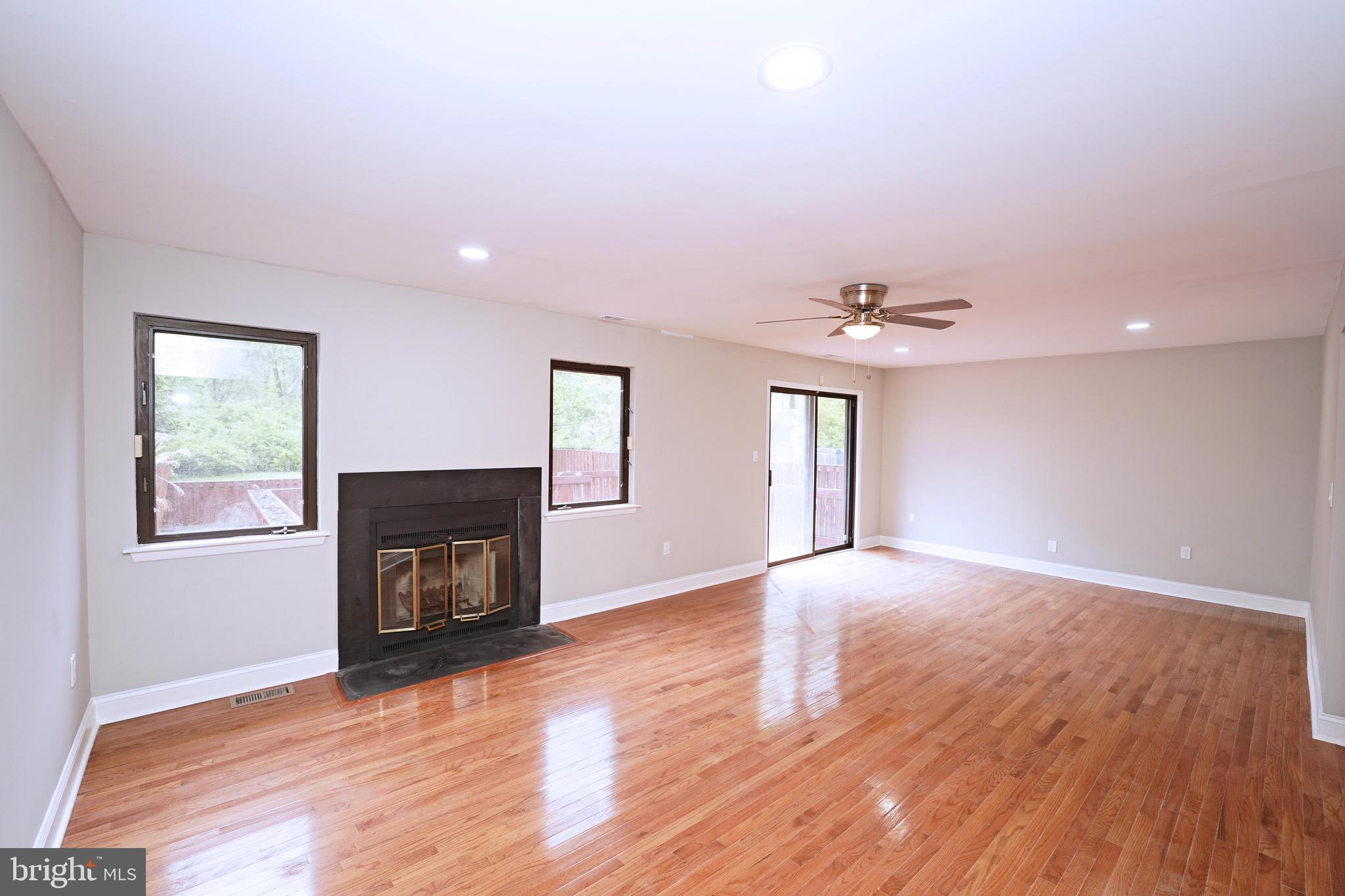 20 Jacob Court Ewing, NJ 08628 - Photo 4 of 25