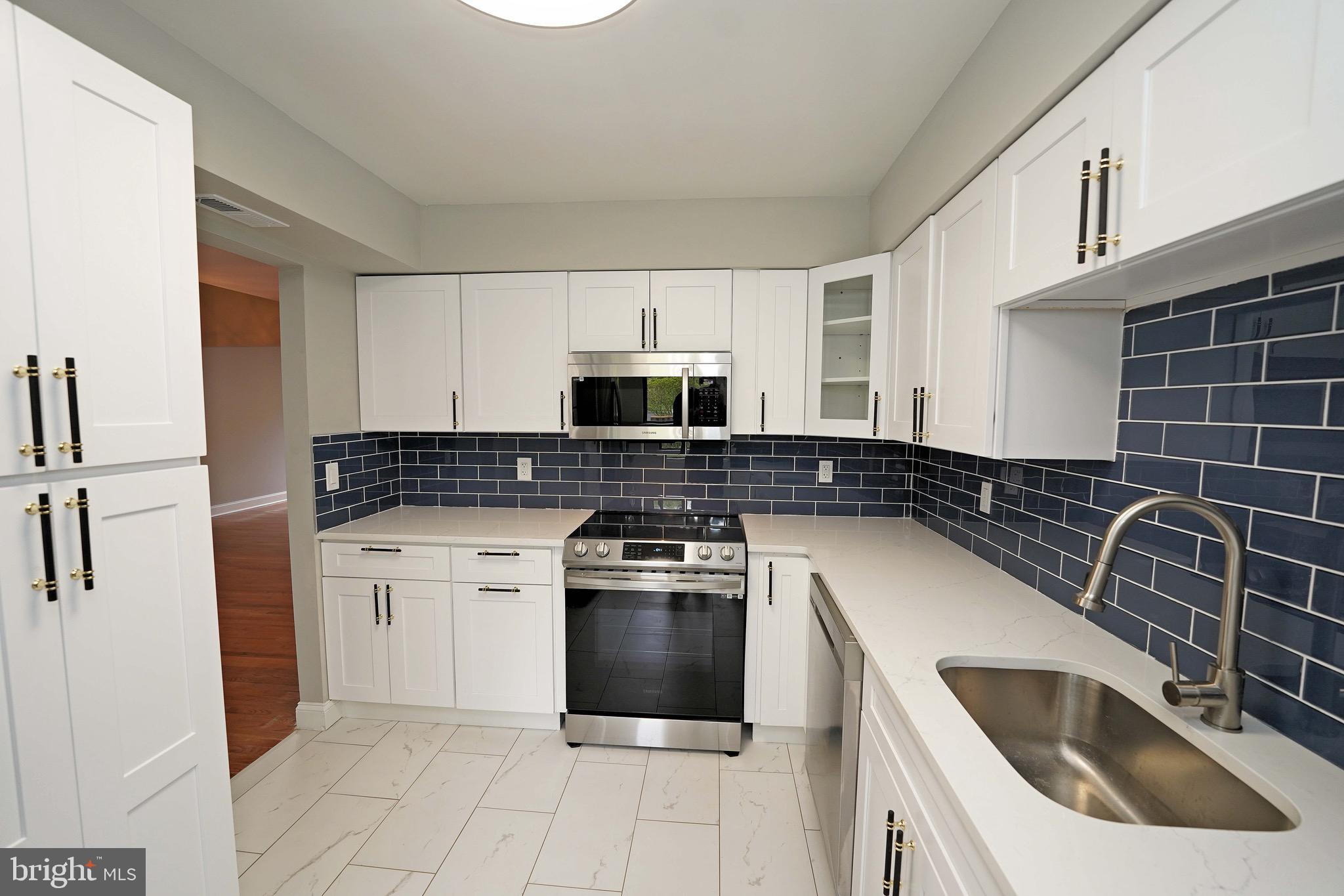 20 Jacob Court Ewing, NJ 08628 - Photo 8 of 25