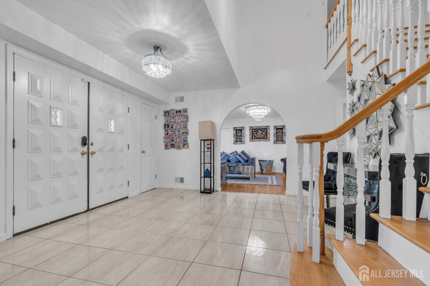 5 Peppermint Hill Road North Brunswick, NJ 08902 - Photo 3 of 27