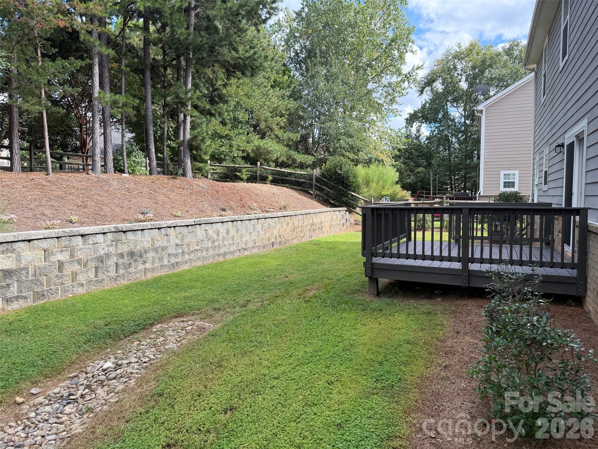 9415 Segundo Lane Charlotte, NC 28278 - Photo 25 of 28 Gallery Image 25