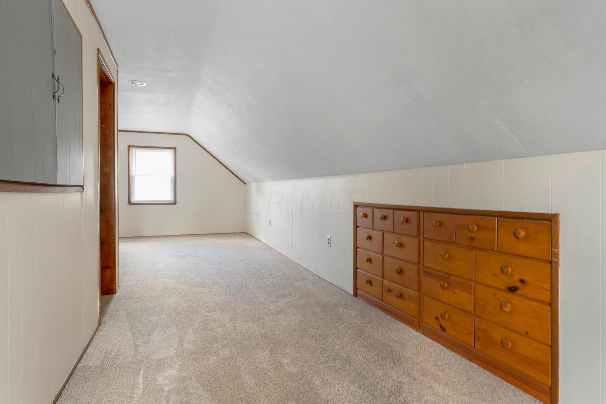 1271 Bryson Road Columbus, OH 43224 - Photo 19 of 31 Bedroom 3 features new carpeting & built-ins
