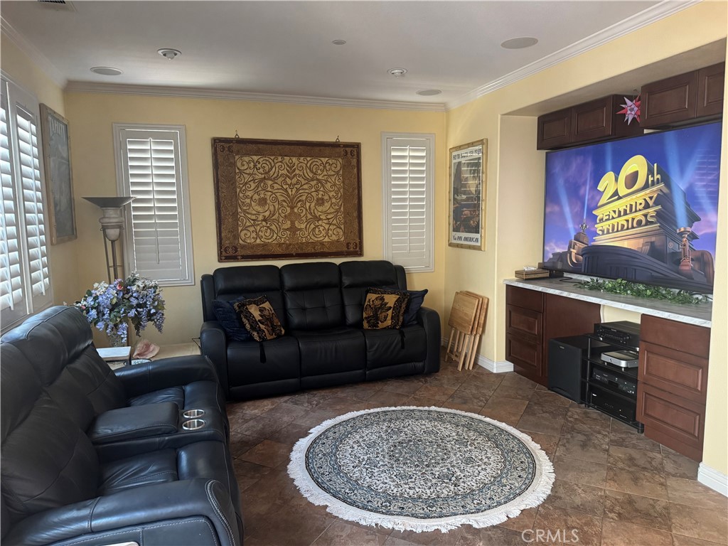 16 Bower Lane Ladera Ranch, CA 92694 - Photo 19 of 38 Family Room