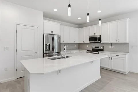 $360,000 | 413 Sapphire Drive, Davenport, FL 33837