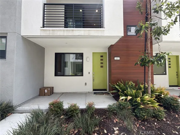 $4,500 | 400 Transport, Tustin, CA 92782