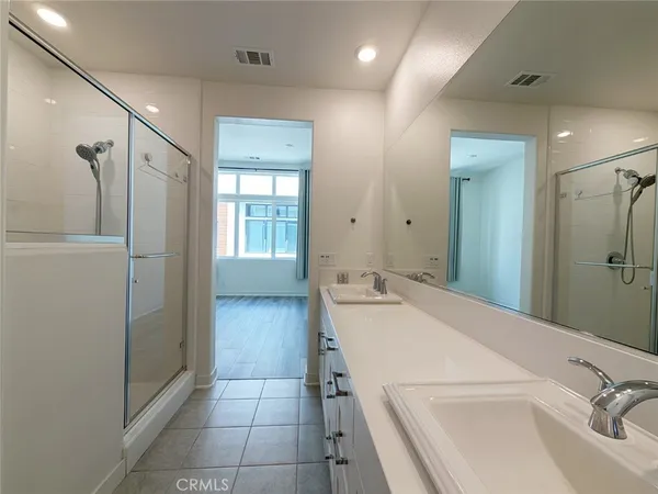 $4,500 | 400 Transport, Tustin, CA 92782