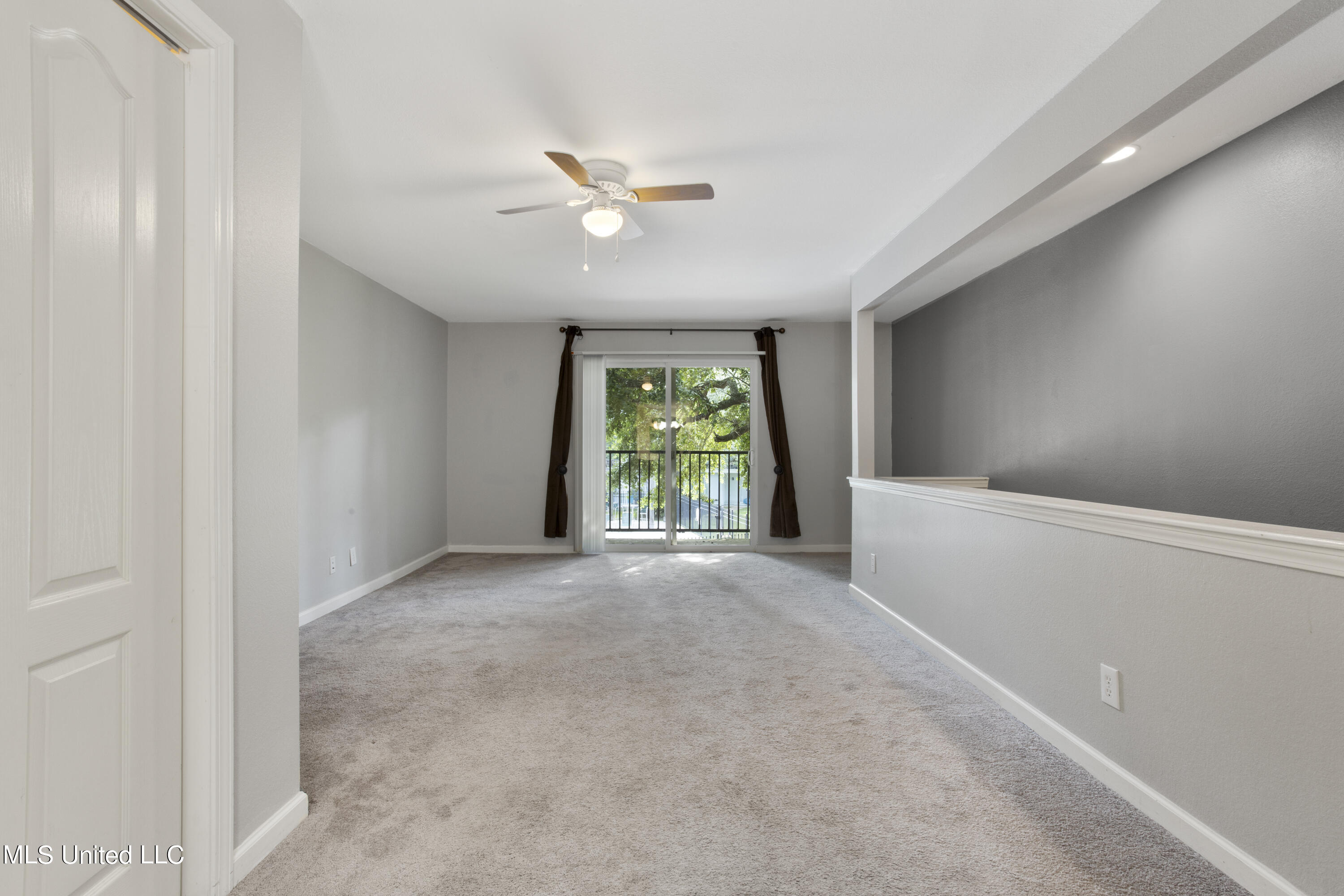 3230 Cumberland Road, Unit 54 Ocean Springs, MS 39564 - Photo 15 of 30 Large Bedroom