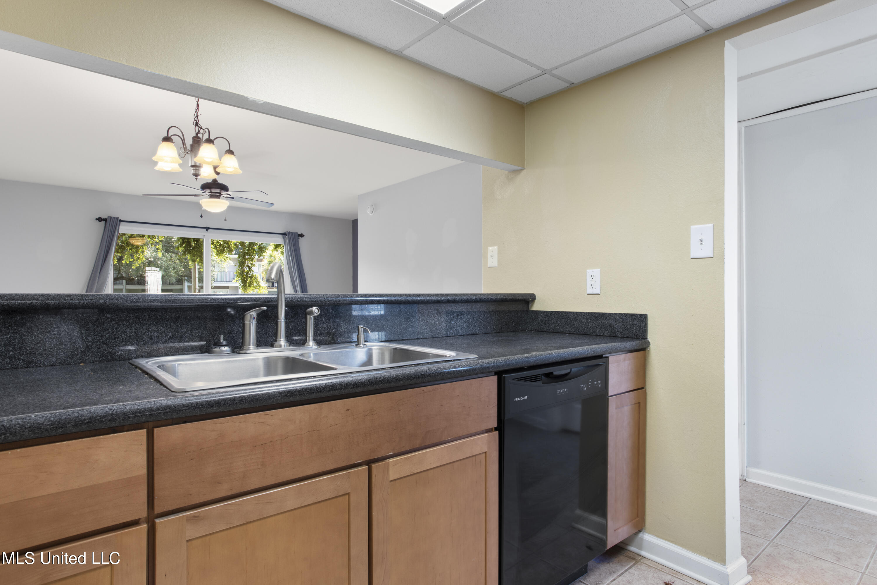 3230 Cumberland Road, Unit 54 Ocean Springs, MS 39564 - Photo 9 of 30 Full Bath