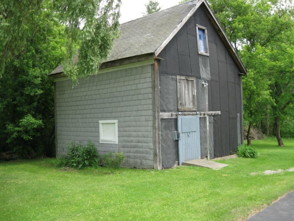 367 Etna Road Plymouth, ME 04969 - Photo 28 of 29 barn