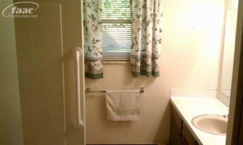 5467 Cole Road Saginaw, MI 48601 - Photo 4 of 5 20402094-3.JPG