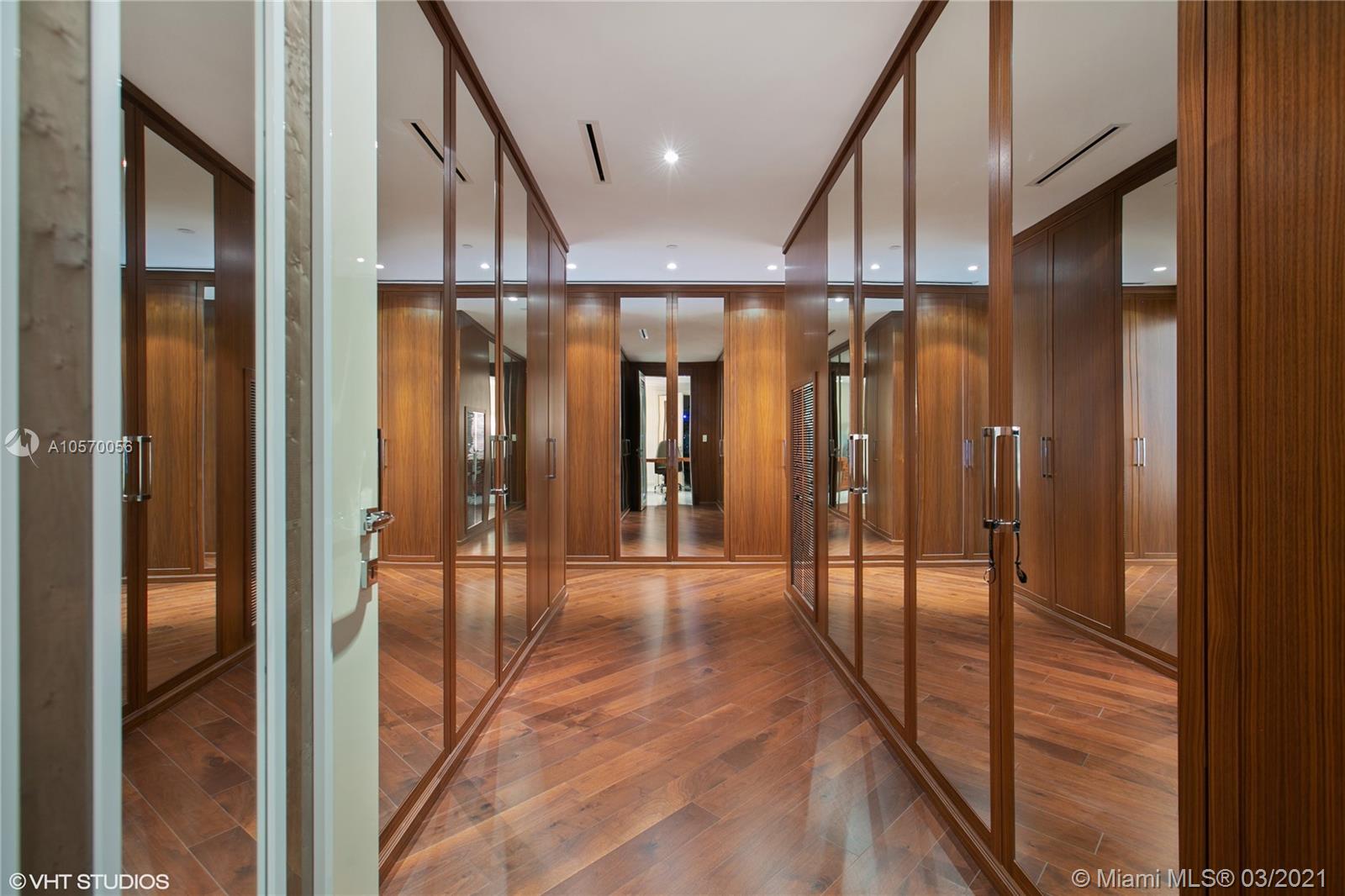 9703 Collins Avenue, Unit PH07 Bal Harbour, FL 33154 - Photo 12 of 23 a view of gallery with hallway