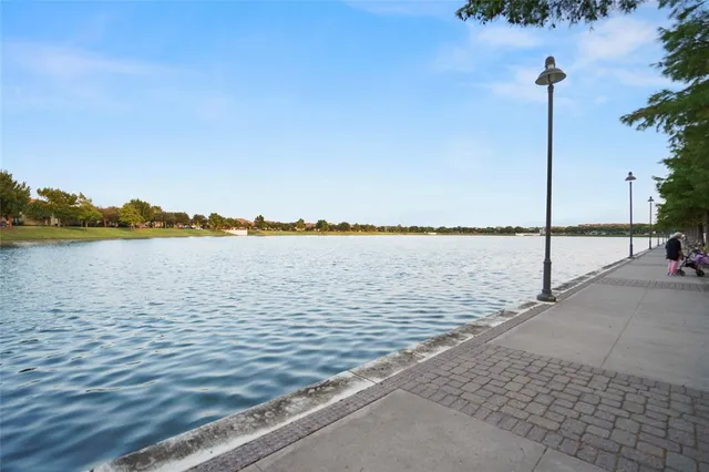 $375,000 | 6748 Plaza Via, Irving, TX 75039