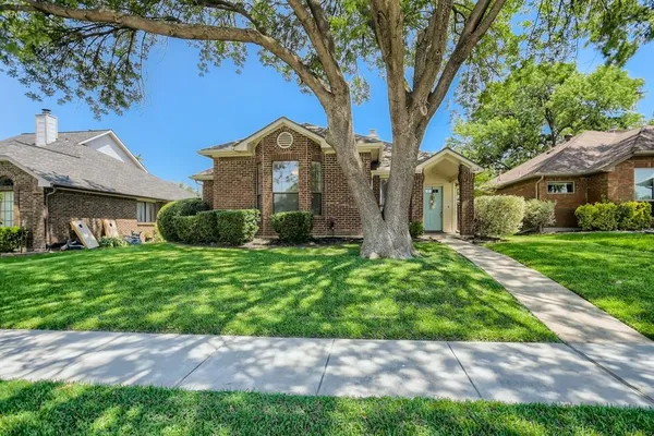 $2,450 | 627 Meadowbrook Street, Allen, TX 75002