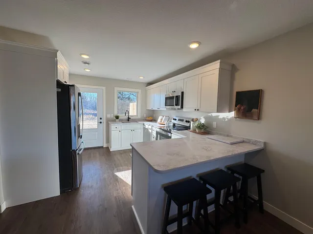 $376,900 | 4450 East Moose Horn Drive, Moose Lake, MN 55767