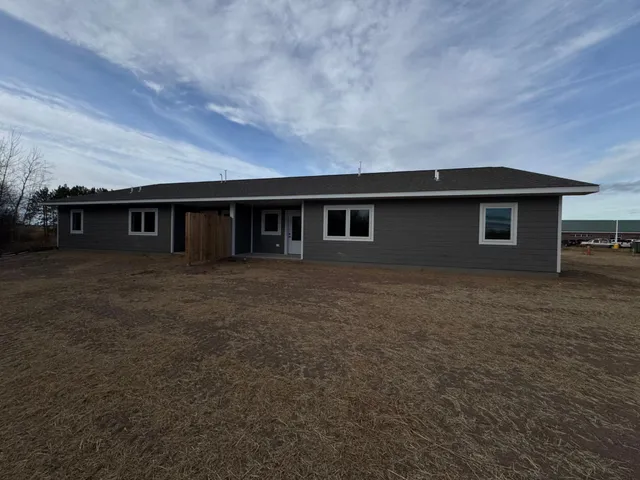 $376,900 | 4450 East Moose Horn Drive, Moose Lake, MN 55767