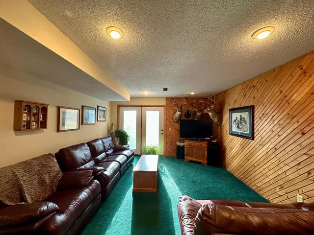 $279,900 | 102 Prospect Street, Hardwick, MN 56134