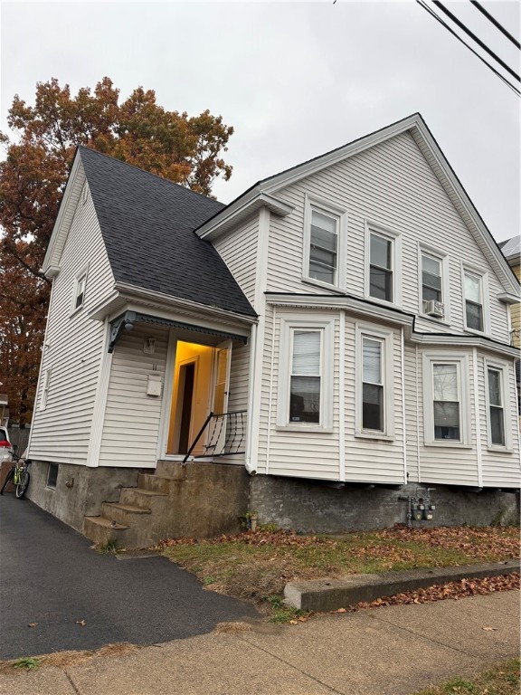 11 Downing Street Providence, RI 02907 - Photo 2 of 10