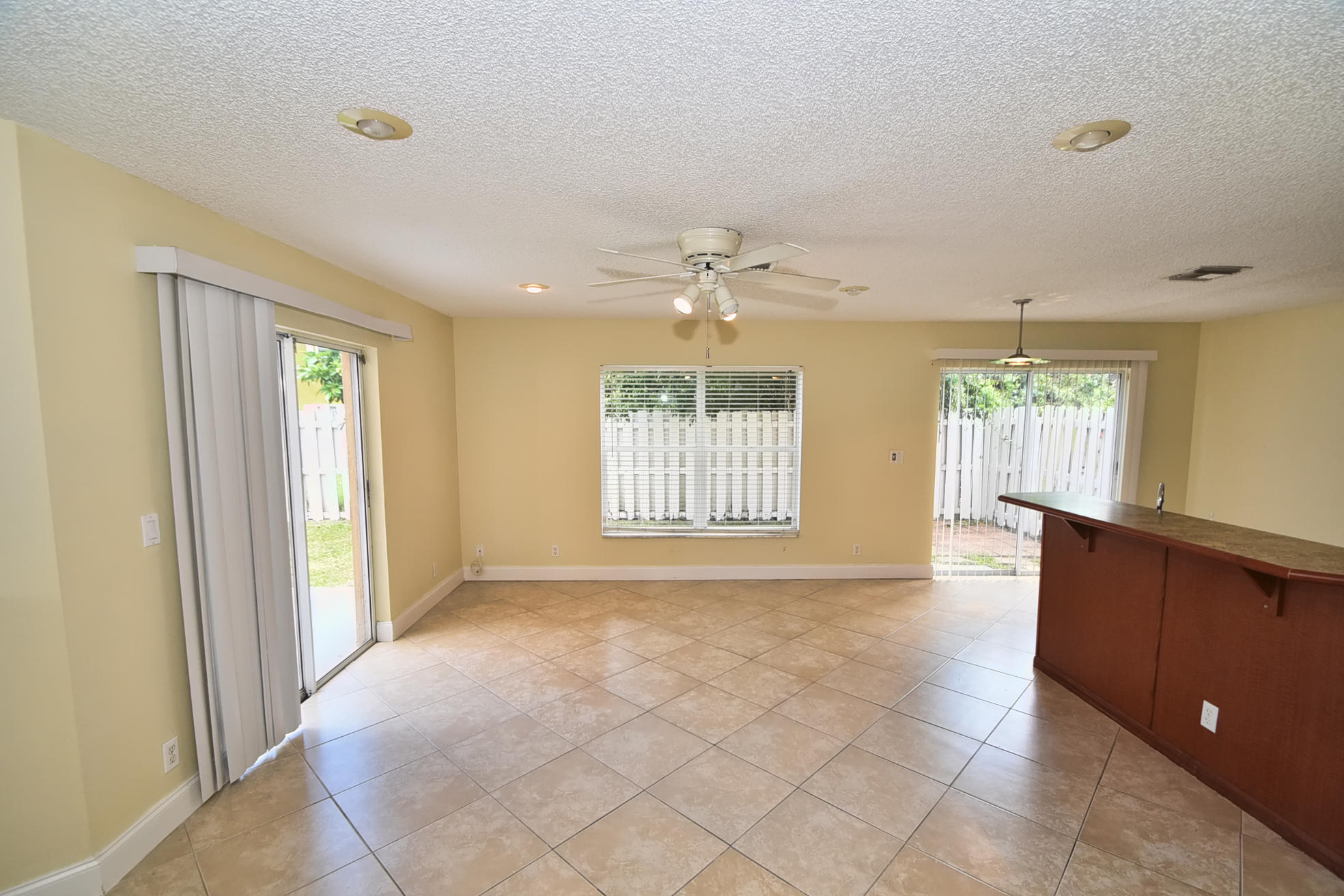 10264 Breezeway Place Boca Raton, FL 33428 - Photo 9 of 28 DSC_2641
