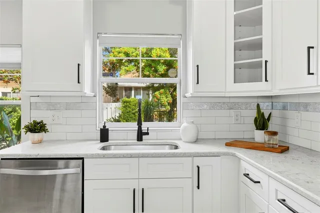 $4,000 | 7126 Regina Way, Orlando, FL 32819