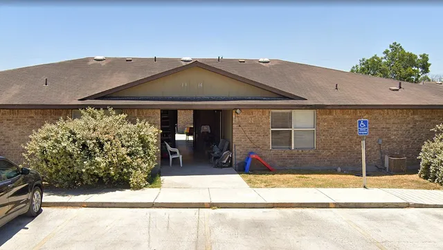 $430 | 1715 2nd, Roma, TX 78584