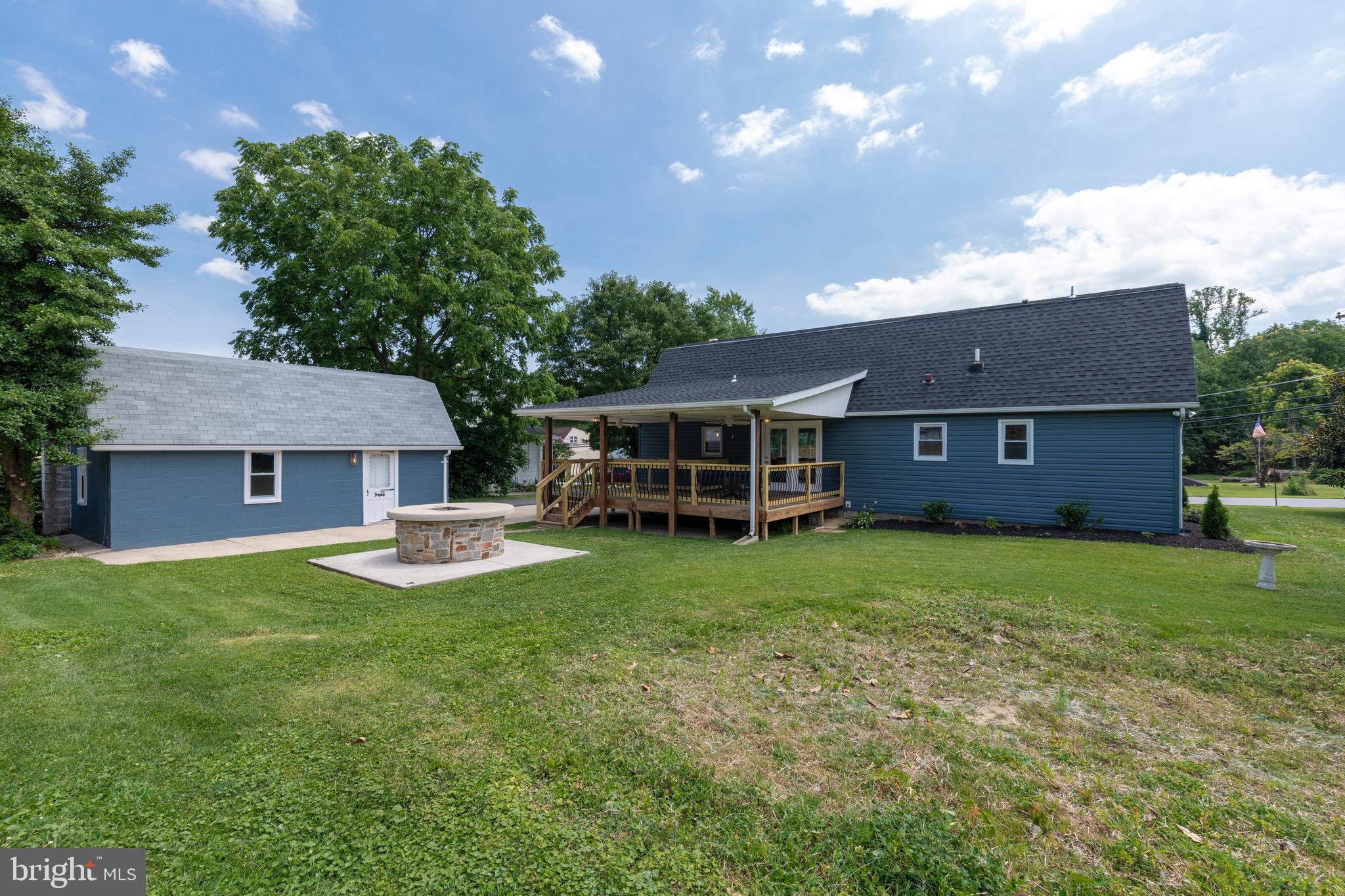 524 Patapsco Avenue Rosedale, MD 21237 - Photo 42 of 46 Plenty of room for kids or pets to play!