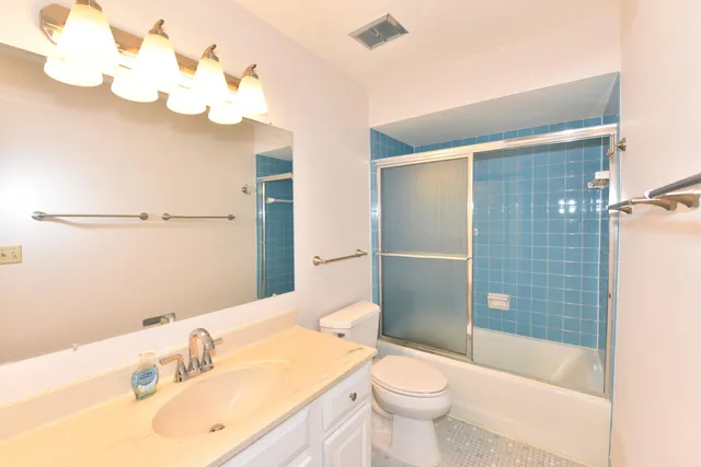 $149,900 | 1730 West Green Tree Road, Unit 310, Glendale, WI 53209