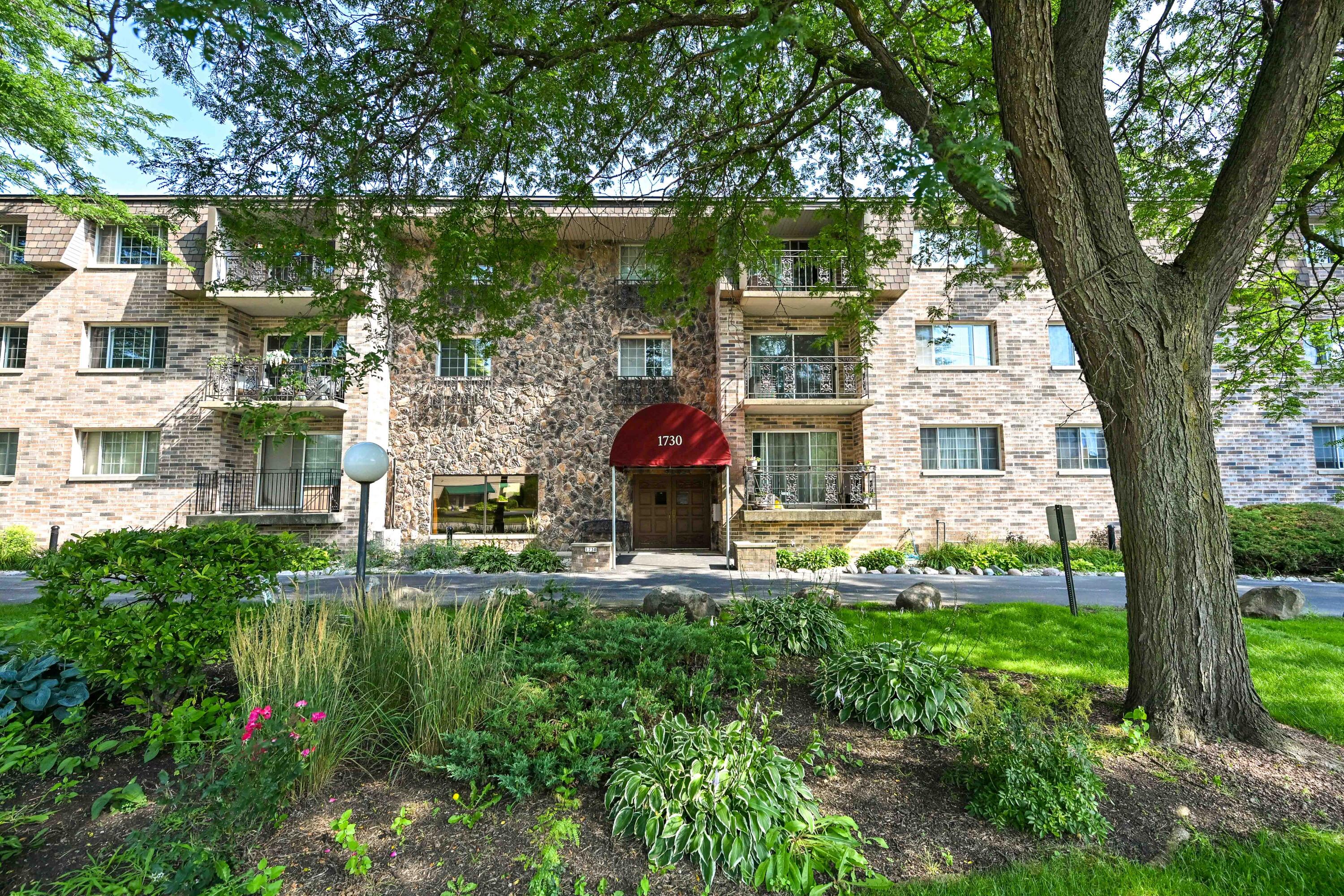 1730 West Green Tree Road, Unit 310 Glendale, WI 53209 - Photo 24 of 34 Well Maintained