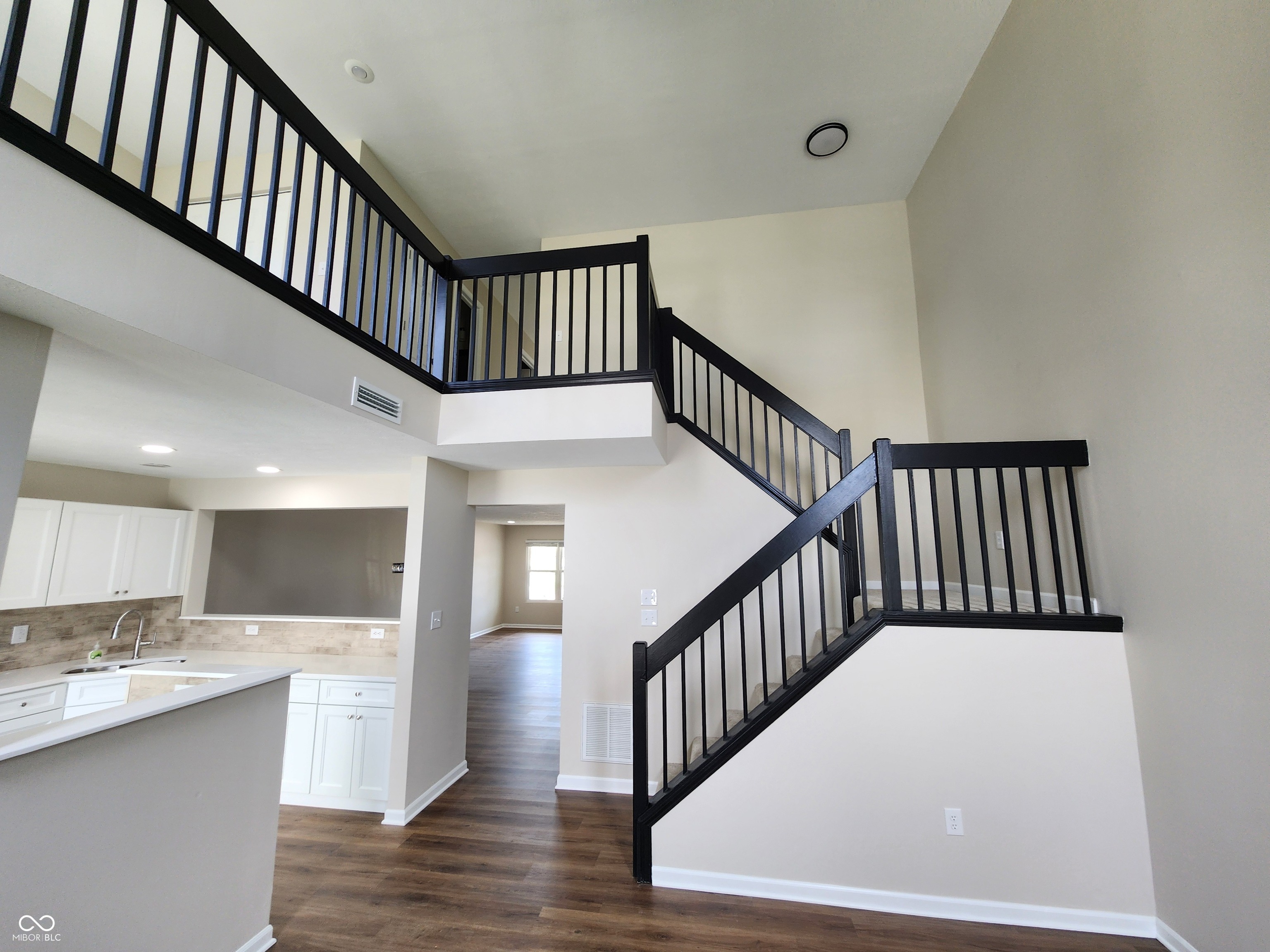 9646 Ladson Street Fishers, IN 46038 - Photo 4 of 25