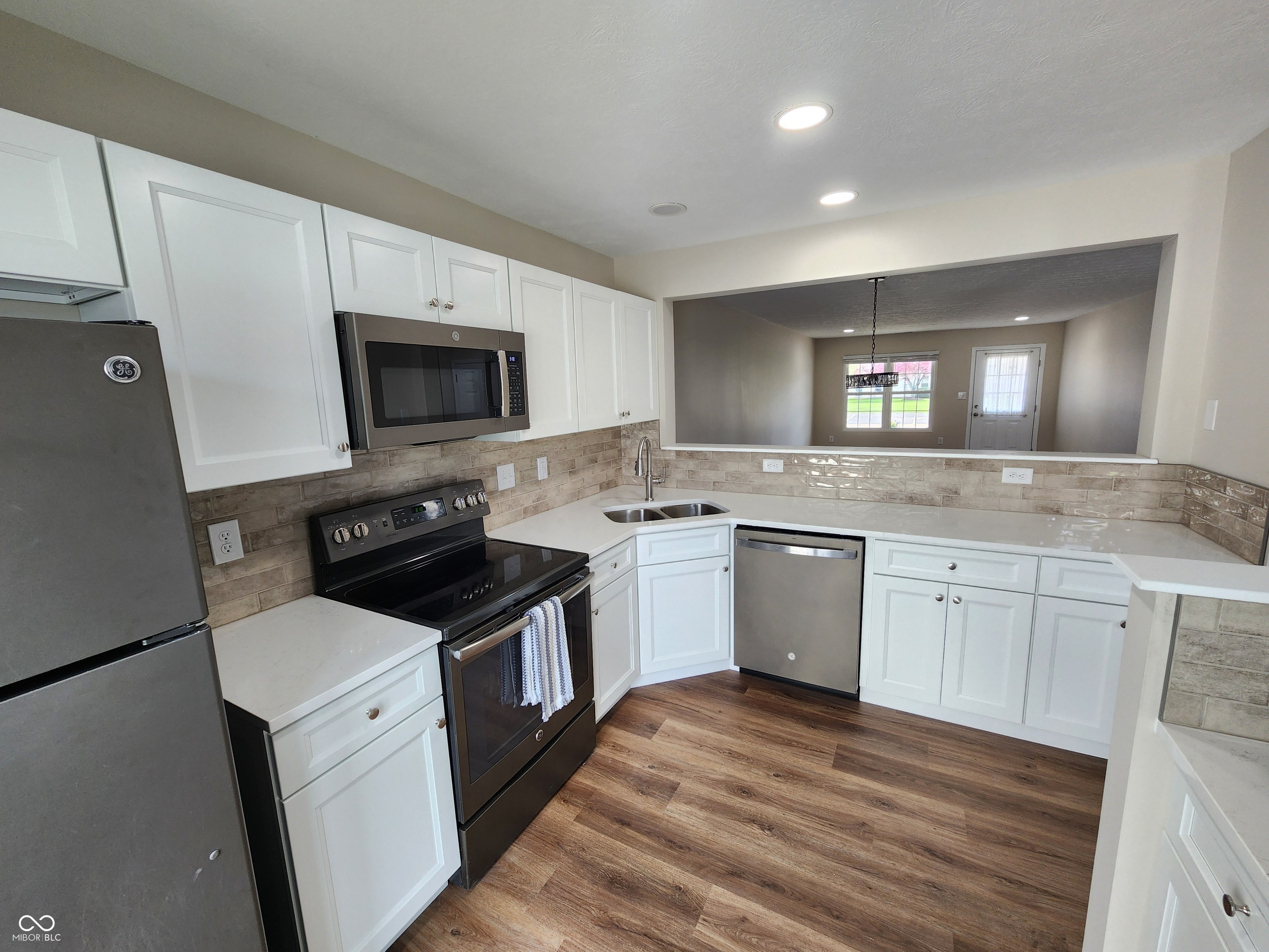 9646 Ladson Street Fishers, IN 46038 - Photo 7 of 25