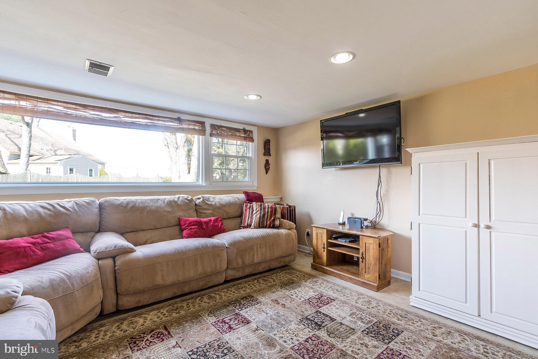 440 Burning Tree Road Cherry Hill, NJ 08034 - Photo 14 of 36