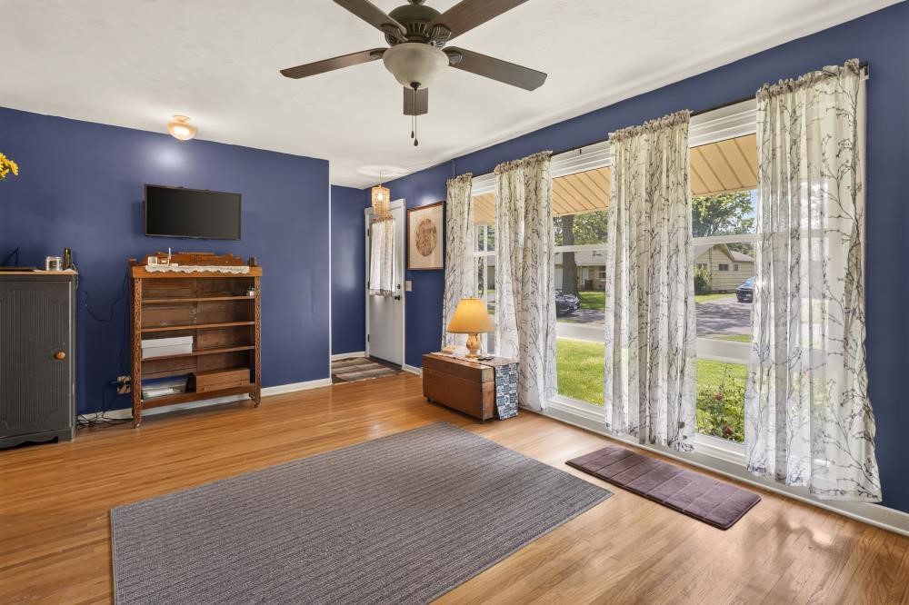 224 Ransford Avenue Irondequoit, NY 14622 - Photo 4 of 40