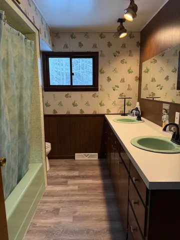 $269,900 | 2404 West Arthur Road, New Era, MI 49446